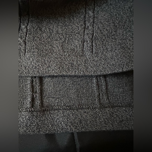 NWT Geoffrey Beene Cotton Dark Grey V Neck Sweater Medium - Picture 5 of 11